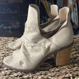 GC Shoes Susana Cream‎ Open Toe Booties Block Heel Size 9 Neutral